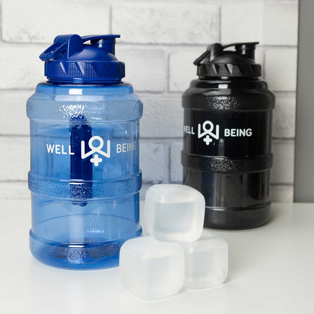 97002---Giant-Water-Bottle-with-Chill-Cubes-1
